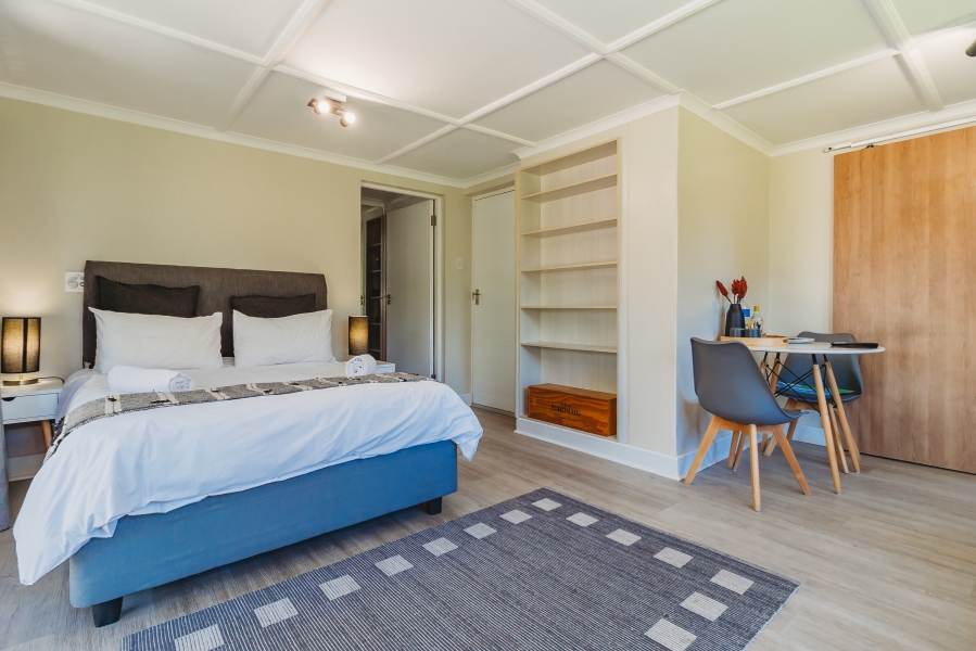 5 Bedroom Property for Sale in Heather Park Western Cape